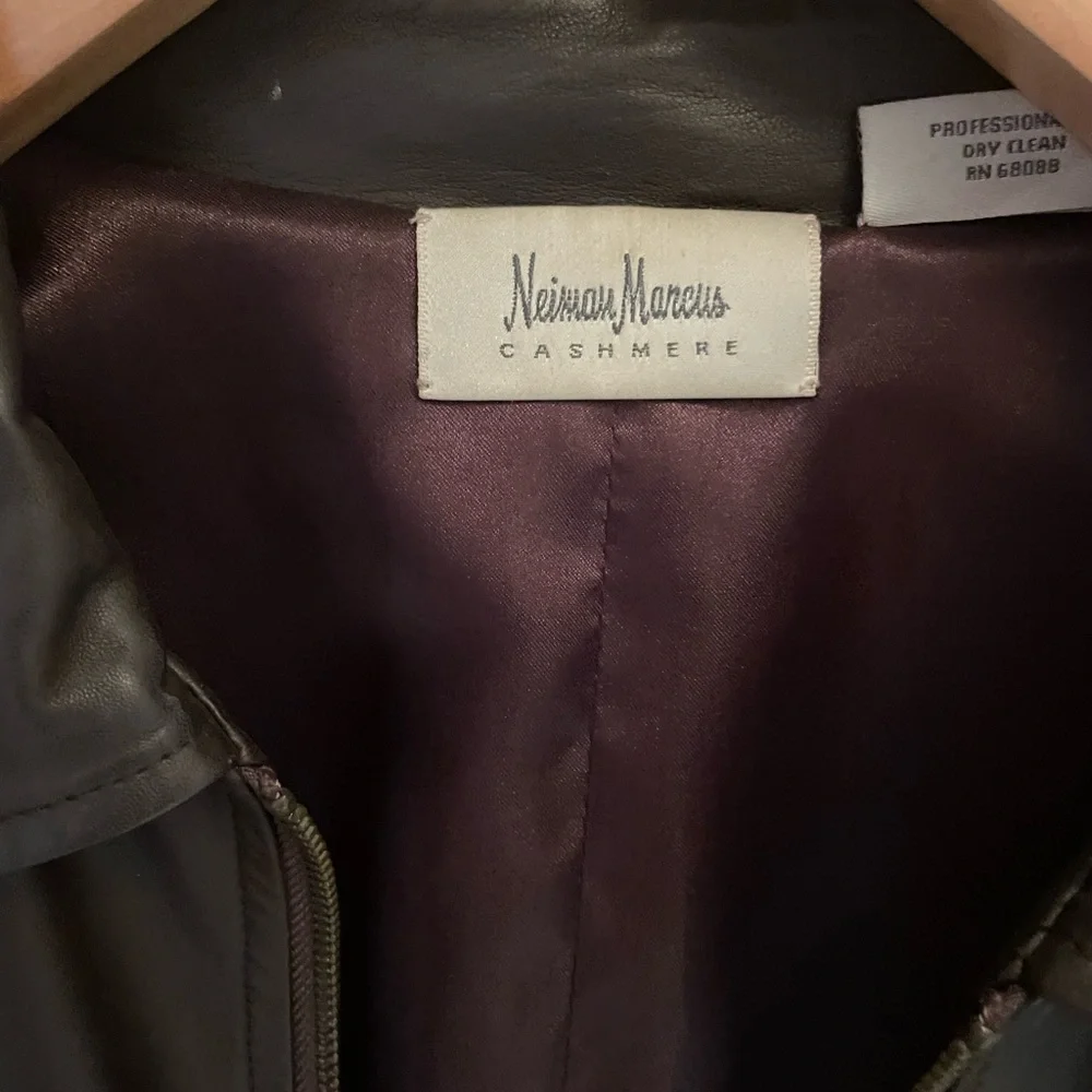 Cashmere & Leather Jacket - Picture 4 of 10